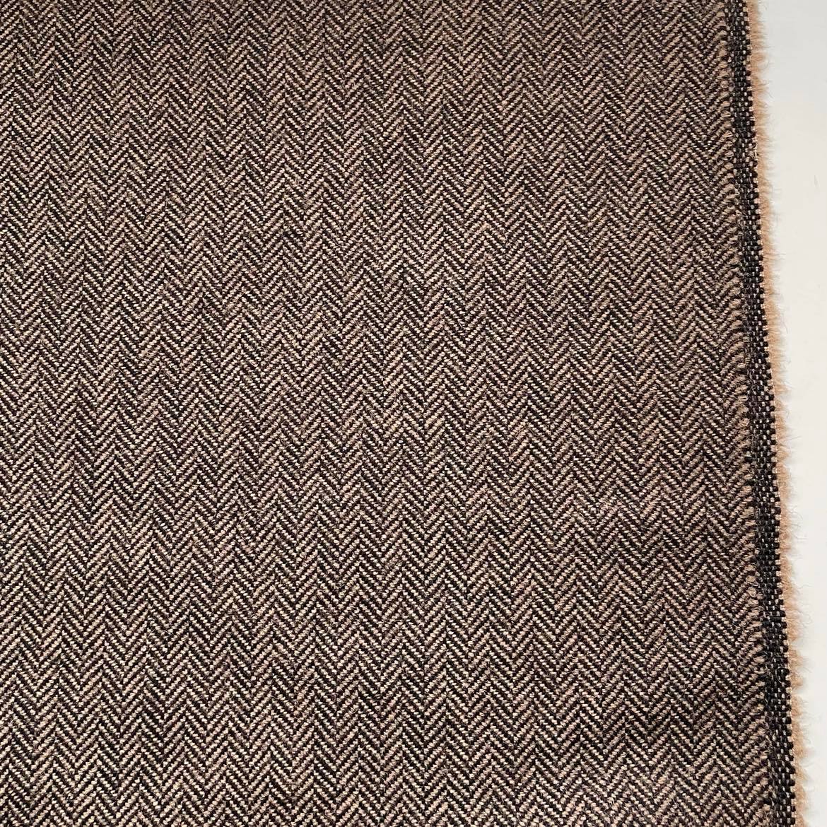 Unser German Tweed Fischgrat in der Farbe Goldmarie