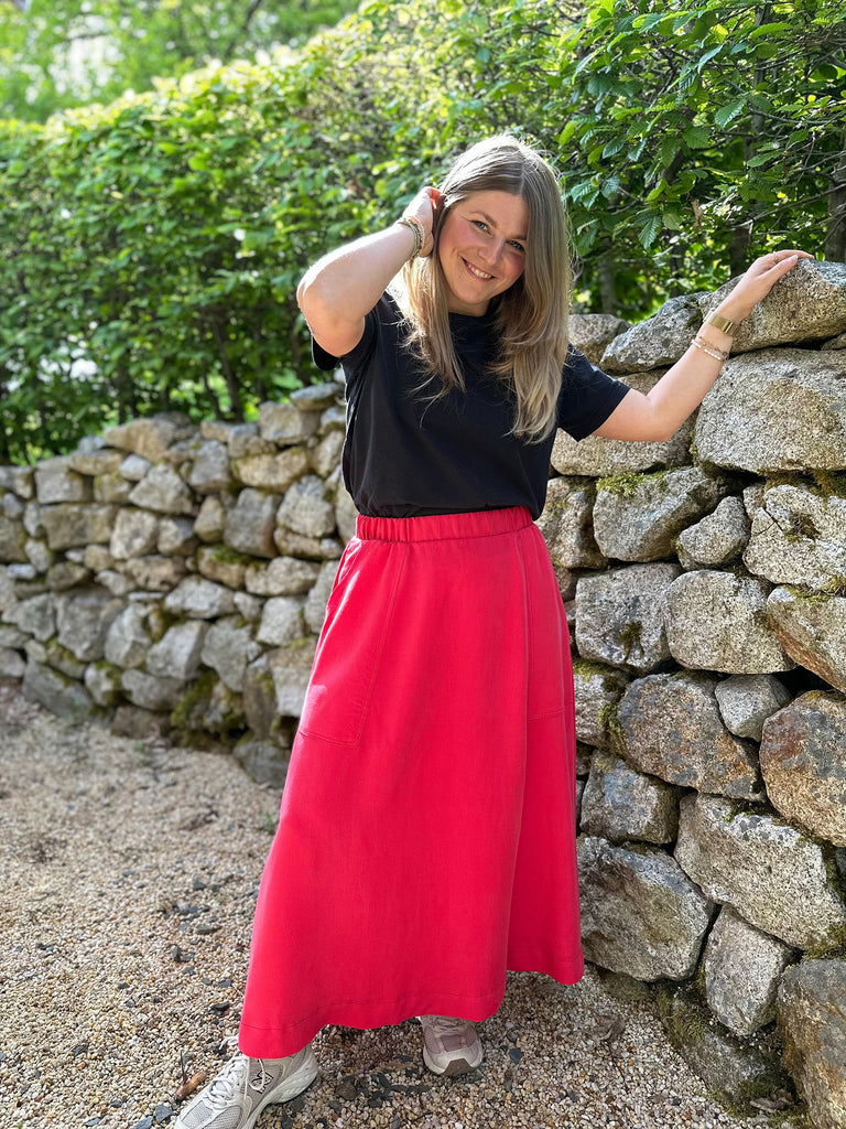 Nähbeispiel von unserem Tencel in der Farbe Himbeere