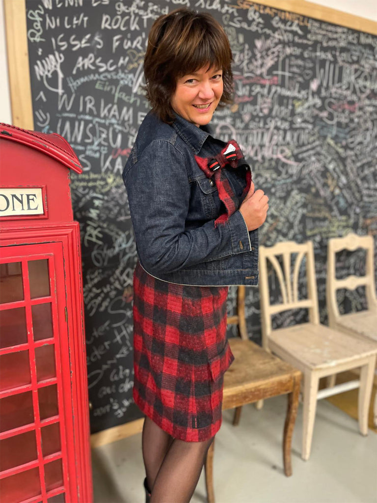 Designbeispiel von unserem Buffalocheck-Mohair als Rock #107 aus der Burda 02/2020!