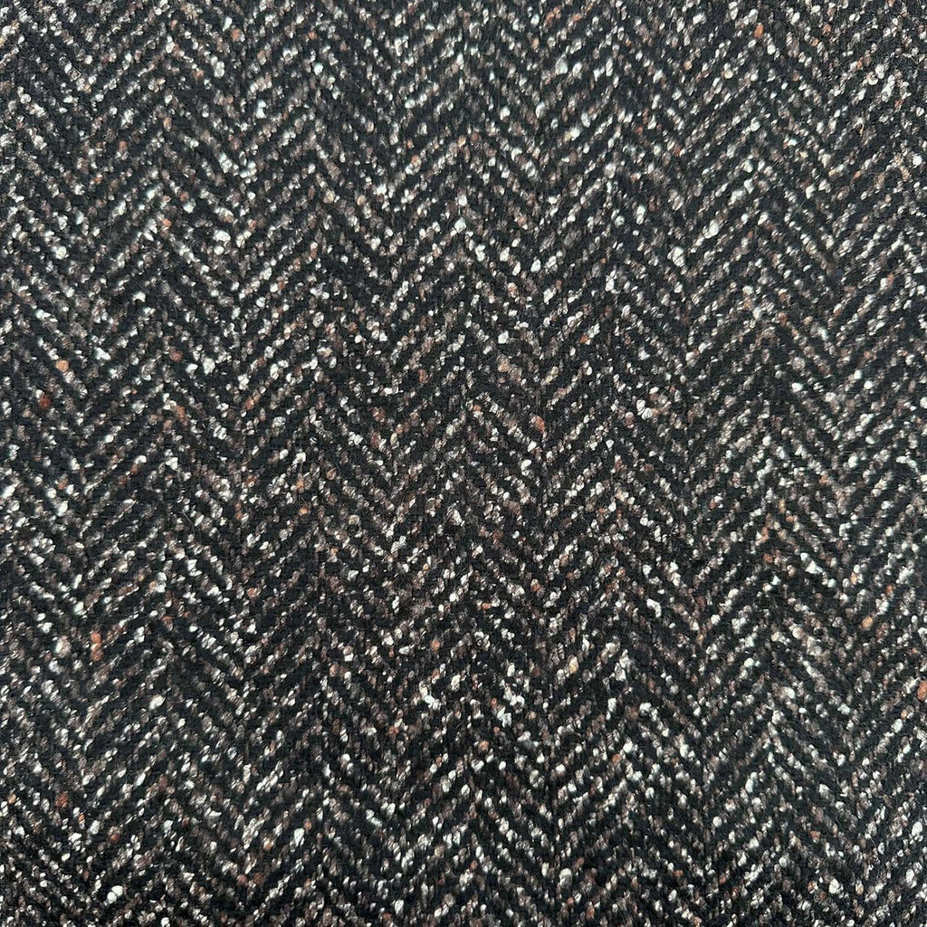 Produktfoto unseres Mantelstoffs in schwarzbraunem Fischgratmuster