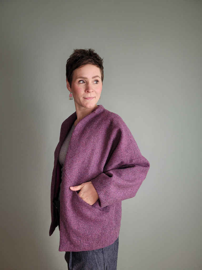 Designbeispiel unserer ReWool in der Farbe Pink als Novacoat von Papercutpatterns